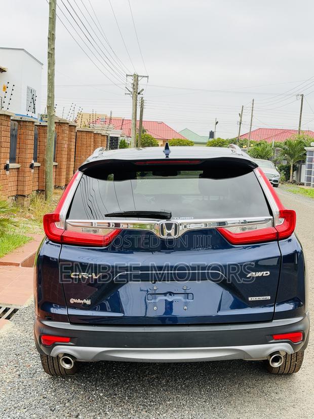 Honda CR-V Touring AWD 2018 Blue