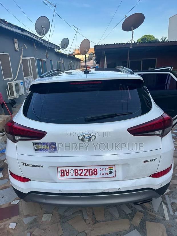 Hyundai Tucson 2017 White