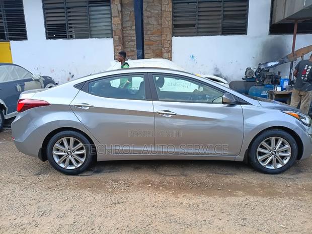 Hyundai Elantra 2015 Beige