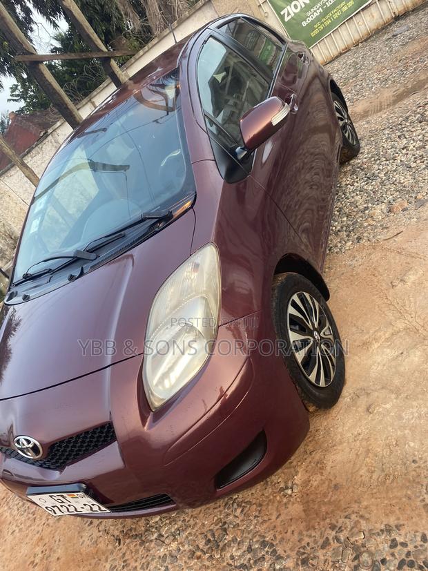 Toyota Vitz 2010 Brown