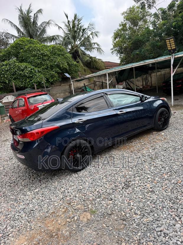 Hyundai Elantra Limited 4dr Sedan (1.8L 4cyl 6A) 2014 Black