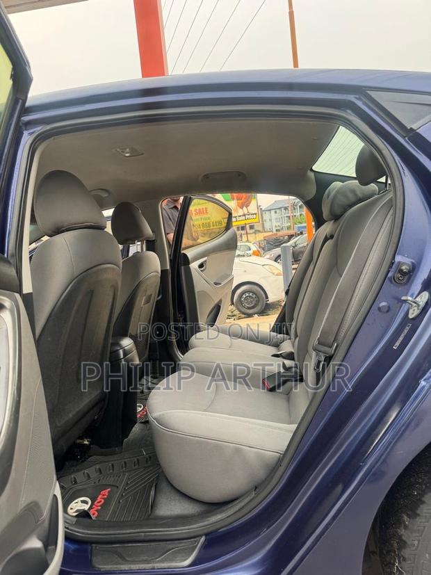 Hyundai Elantra GLS Sedan FWD (1.8L 4cyl 6A) 2013 Blue