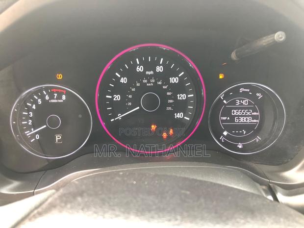 Honda HR-V 4dr SUV (1.5L 4cyl CVT) 2016 Red