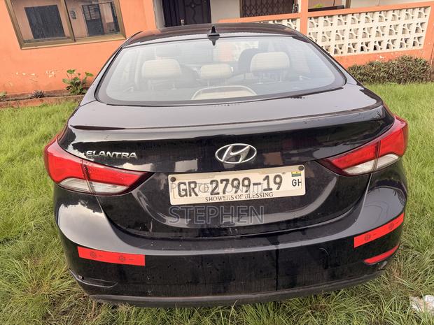 Hyundai Elantra 2016 Black