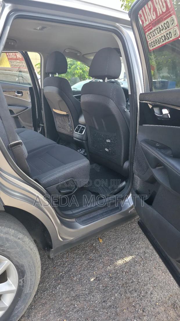 Kia Sorento 2.4L L FWD 2017 Gray