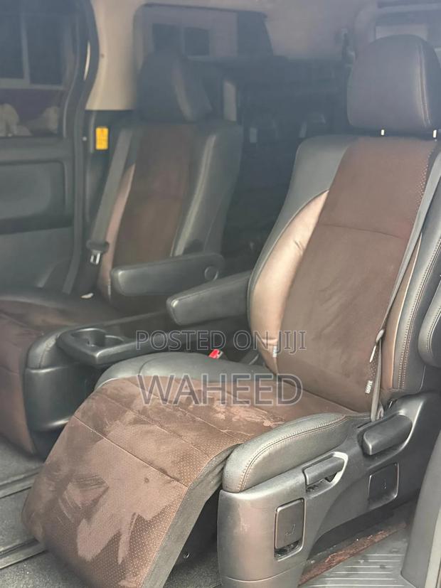 Toyota Alphard 2014 White
