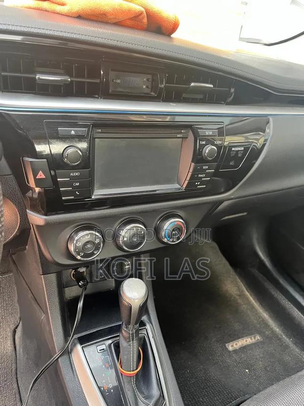 Toyota Corolla S 4dr Sedan (1.8L 4cyl CVT) 2016 Silver
