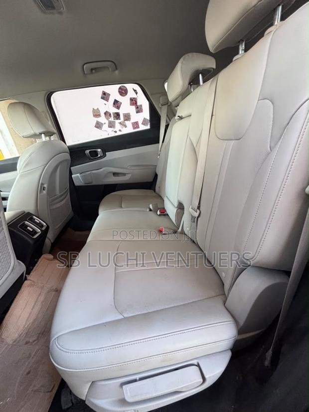 Kia Sorento 2022 Red