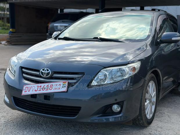 Toyota Corolla 2009 Gray
