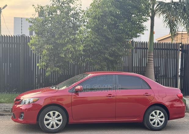 Toyota Corolla LE 4dr Sedan (1.8L 4cyl 4A) 2011 Red