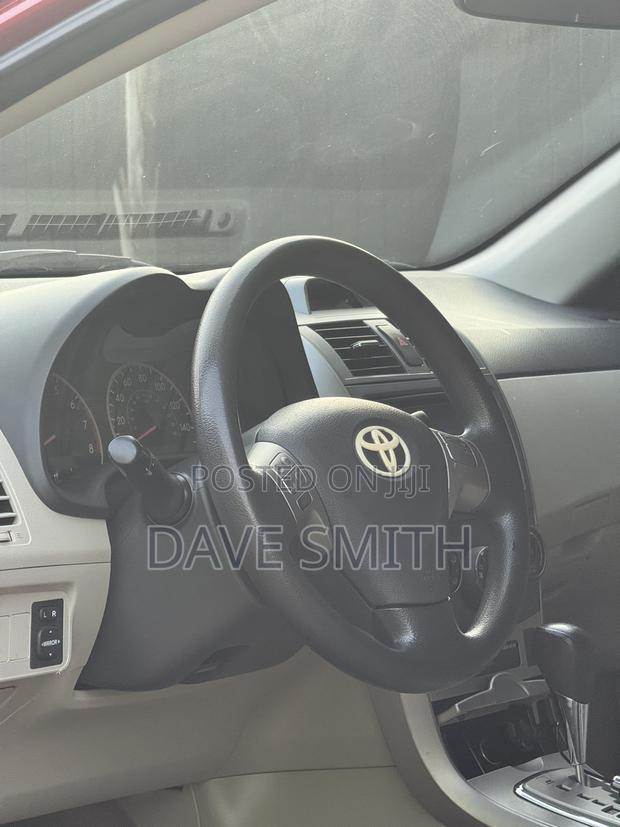 Toyota Corolla LE 4dr Sedan (1.8L 4cyl 4A) 2011 Red