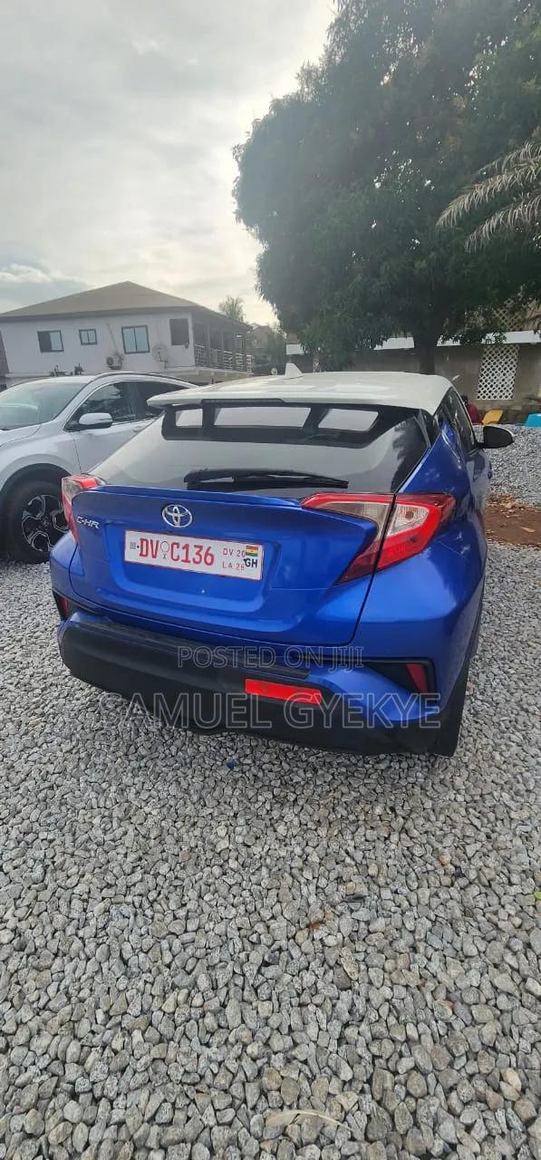 Toyota C-HR 2019 Blue