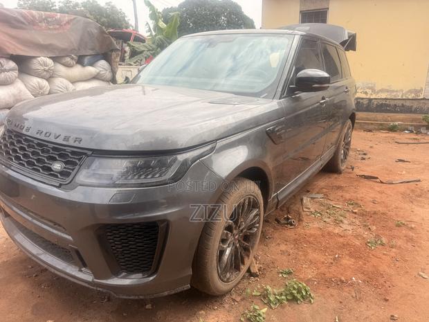 Land Rover Range Rover Sport SE Td6 4x4 (3.0L 6cyl 8A) 2016 Gray