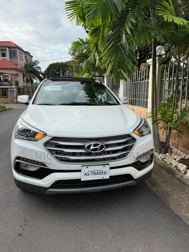 Hyundai Santa Fe 2018 White