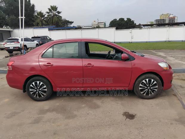 Toyota Yaris 2012 Red