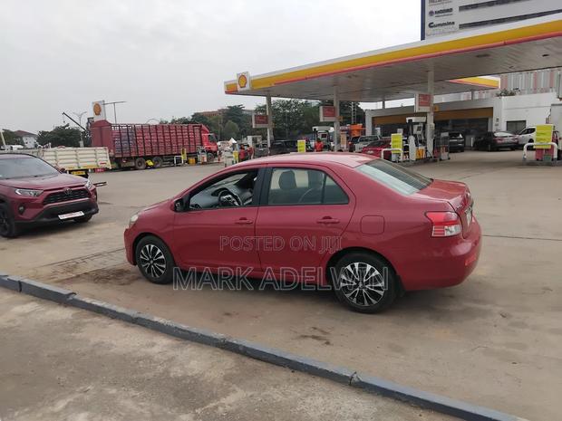 Toyota Yaris 2012 Red