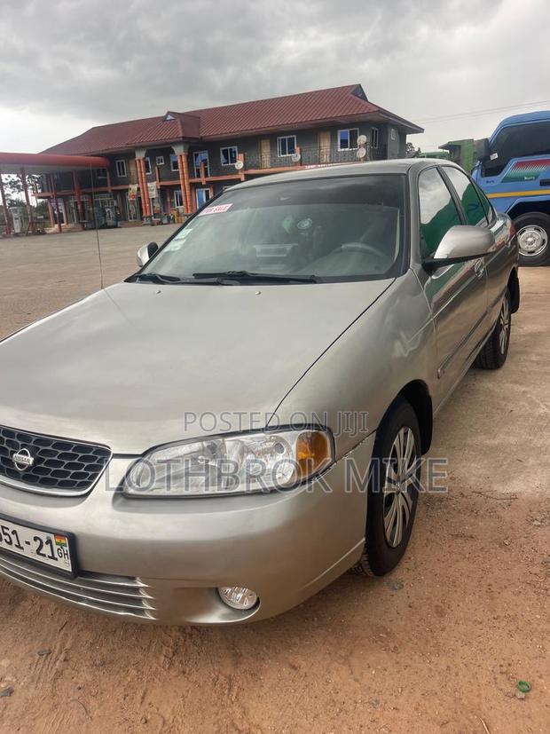 Nissan Sentra 2003 Silver