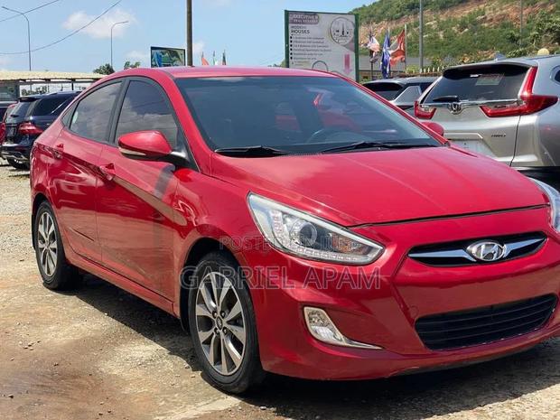 Hyundai Accent 2015 Red