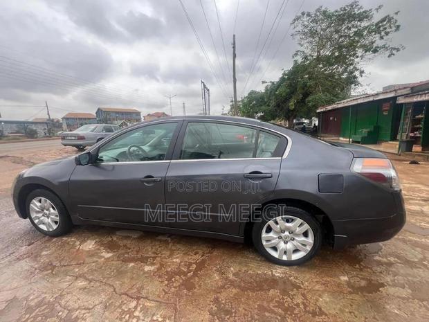 Nissan Altima 2.5 2009 Gray