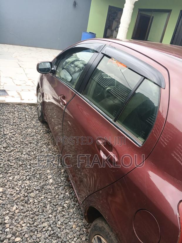 Toyota Vitz 2010