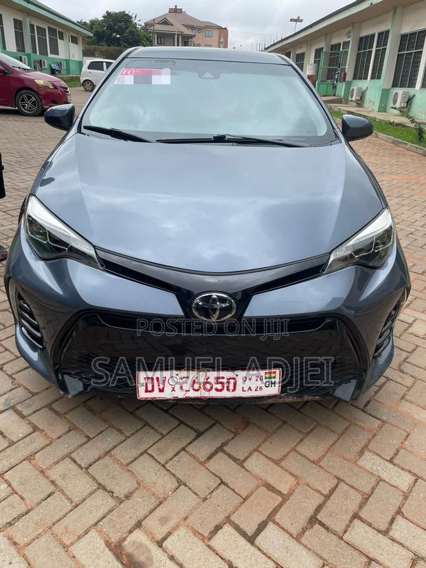 Toyota Corolla 2018 Gray