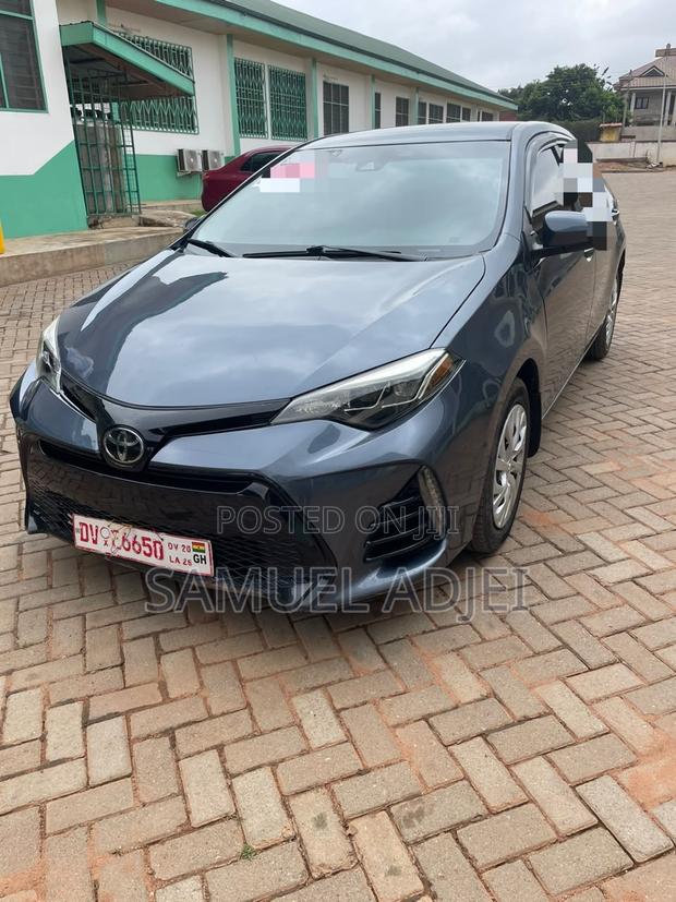 Toyota Corolla 2018 Gray