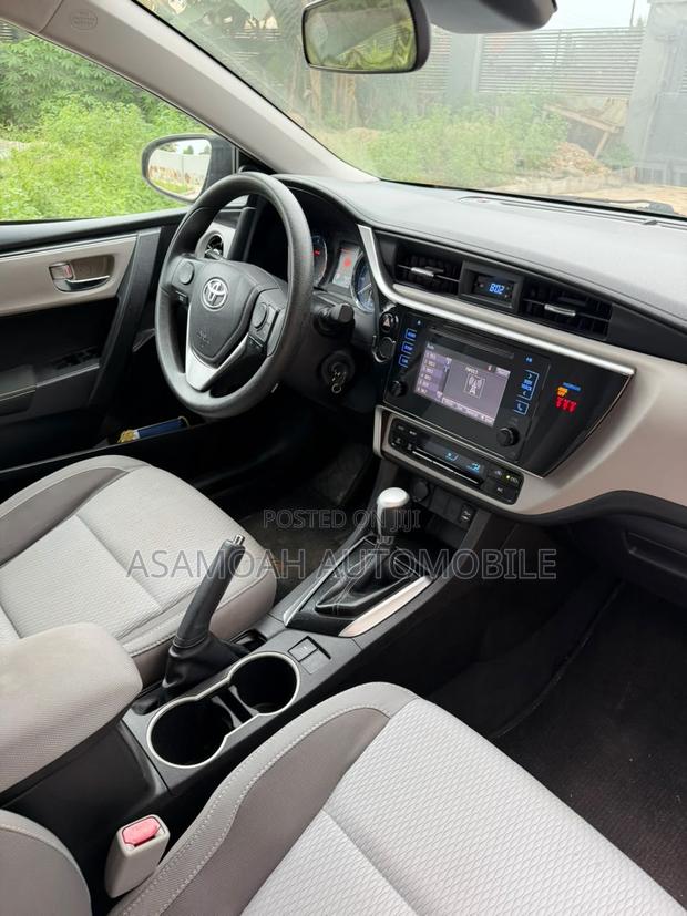 Toyota Corolla 2019 Gray
