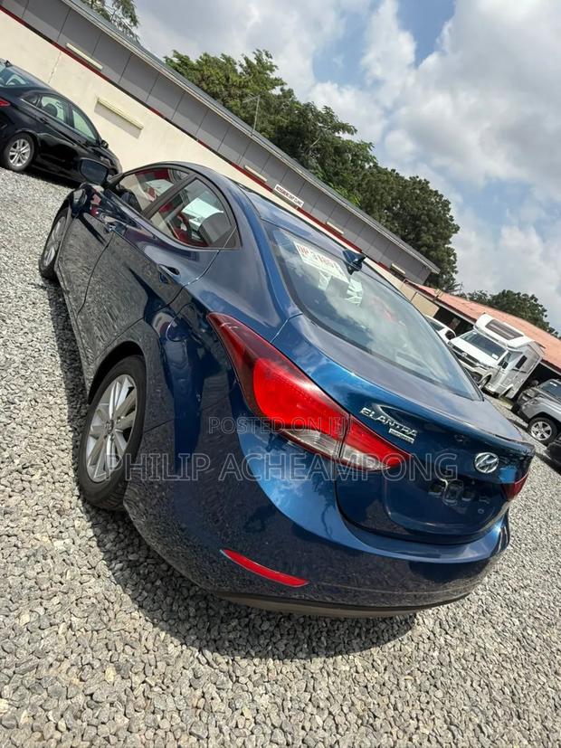Hyundai Elantra 2016 Blue