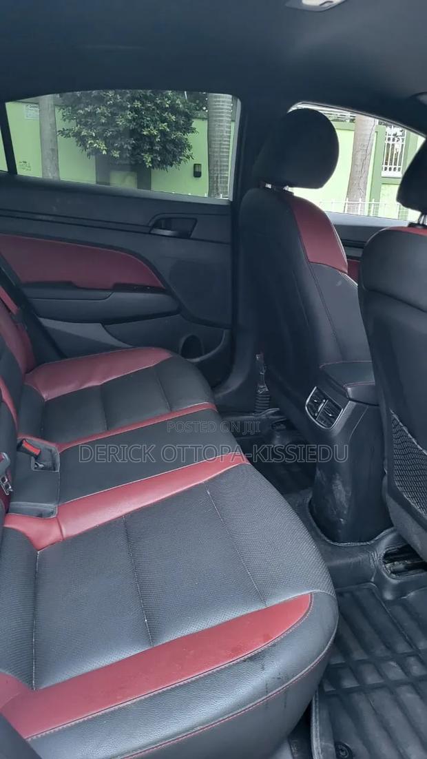 Hyundai Avante 2018 White