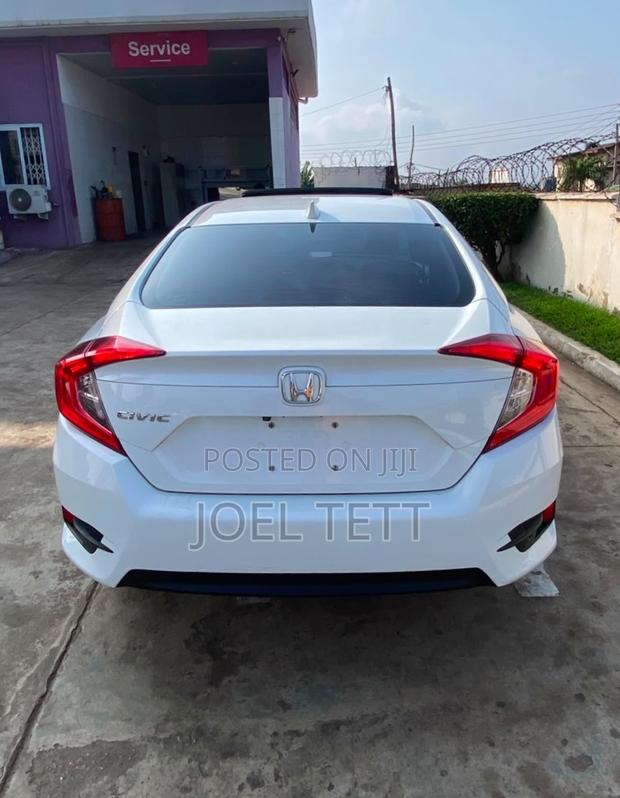 Honda Civic EX Sedan 2018 White
