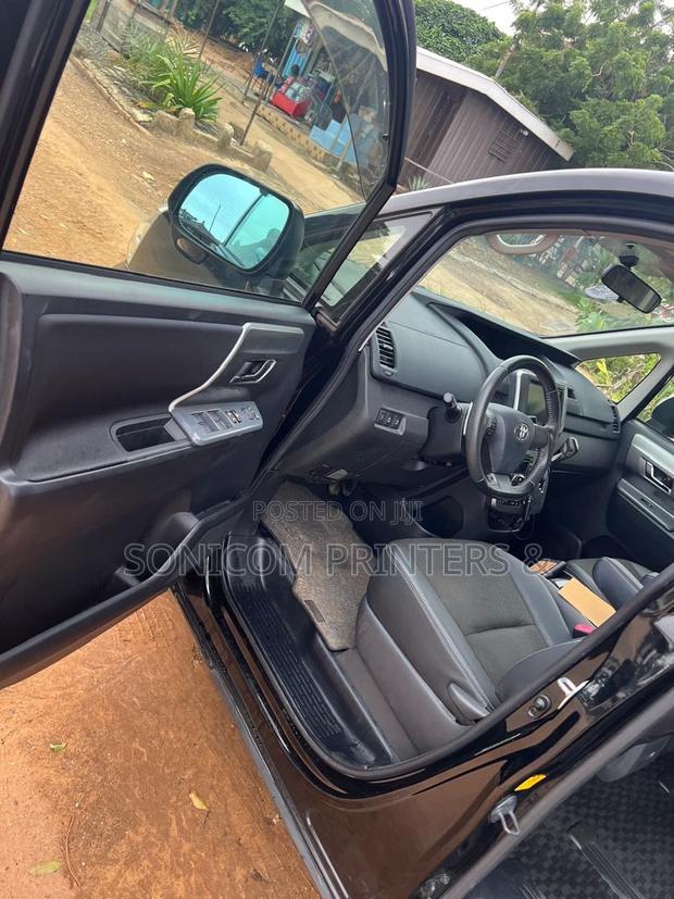 Toyota Voxy X L Edition 4WD 7-Seater 2013 Black