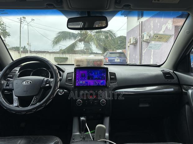Kia Sorento 2012 Silver