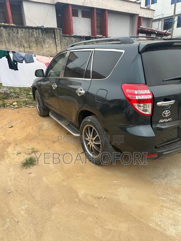 Toyota RAV4 LE AWD (2.5L 4cyl 6A) 2013 Green