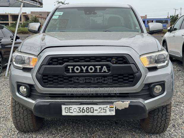 Toyota Tacoma SR V6 4x4 Access Cab 127.4 in. WB 2020 Silver