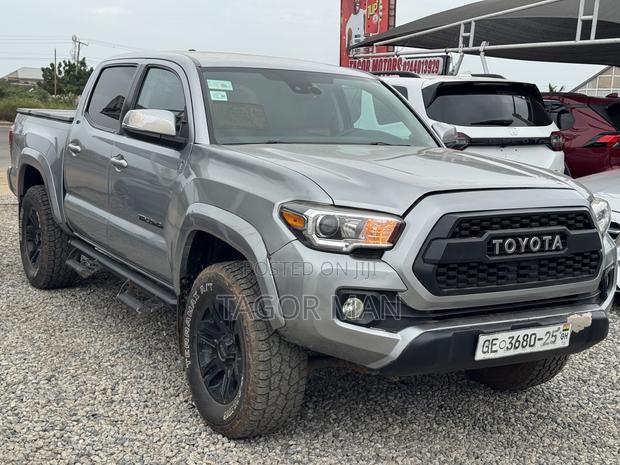 Toyota Tacoma SR V6 4x4 Access Cab 127.4 in. WB 2020 Silver