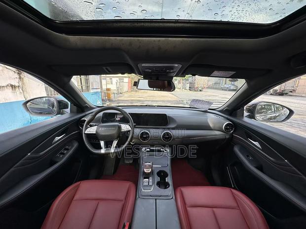 Dongfeng Captain 2021 Black
