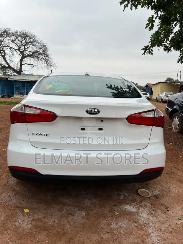 Kia Forte 2016 White