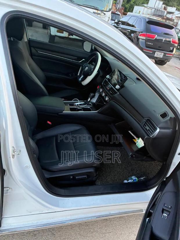 Honda Accord 2019 White