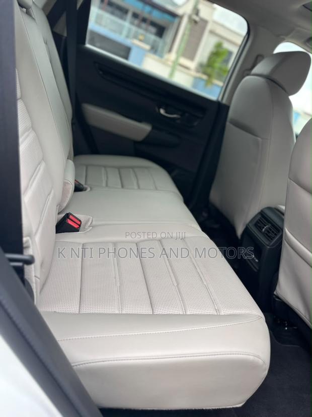 Honda CR-V Sport Touring Hybrid AWD 2026 White