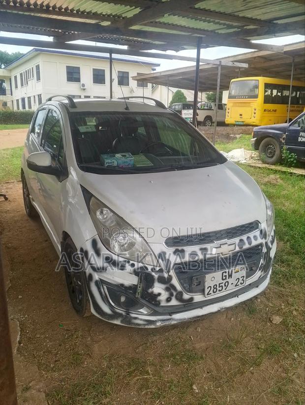 Chevrolet Spark 1LT 4dr Hatchback (1.2L 4cyl 5M) 2014 White