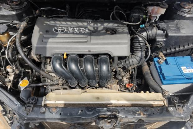 Toyota Matrix XR Hatchback FWD (1.8L 4cyl 4A) 2006 Black