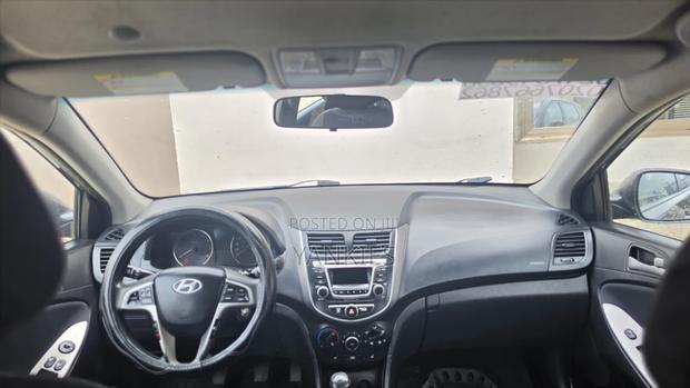 Hyundai Accent GS 4dr Hatchback (1.6L 4cyl 6A) 2015 Brown