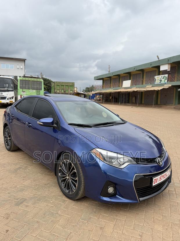 Toyota Corolla S 4dr Sedan (1.8L 4cyl CVT) 2014 Blue