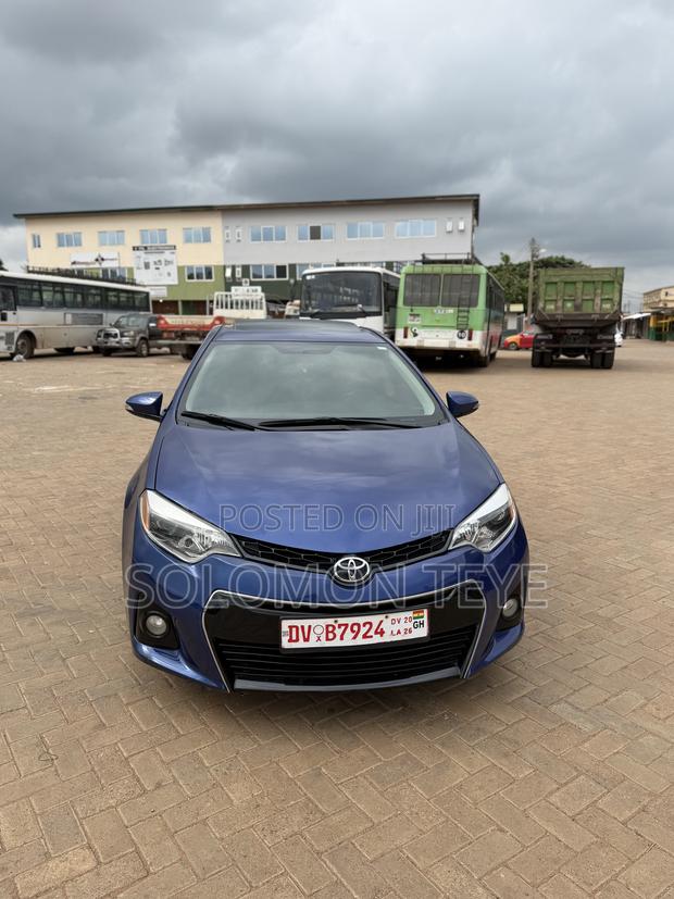 Toyota Corolla S 4dr Sedan (1.8L 4cyl CVT) 2014 Blue