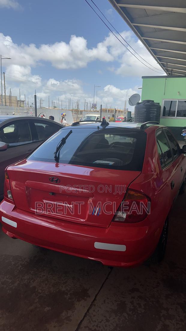 Hyundai Accent 2005 Red