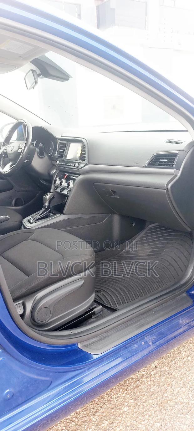Hyundai Elantra 2020 Blue
