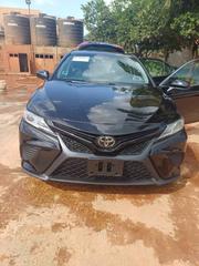 Toyota Camry SE (2.5L 4cyl 8A) 2019 Black for sale