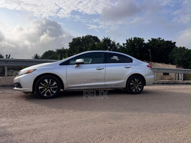 Honda Civic LX 4dr Sedan (1.8L 4cyl CVT) 2014 Silver