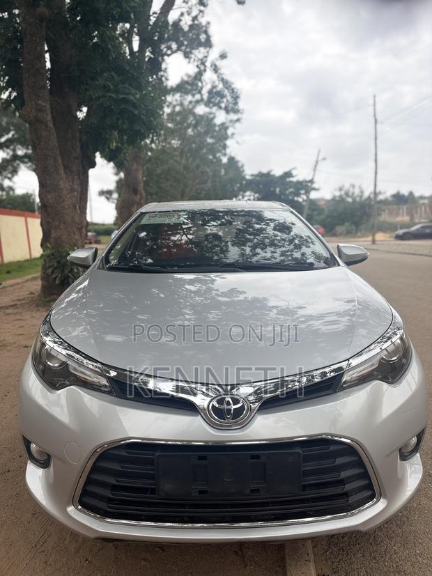 Toyota Corolla 2016 Silver