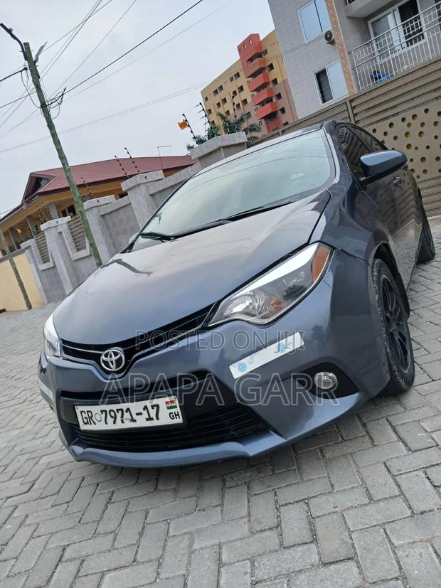 Toyota Corolla 2016 Gray